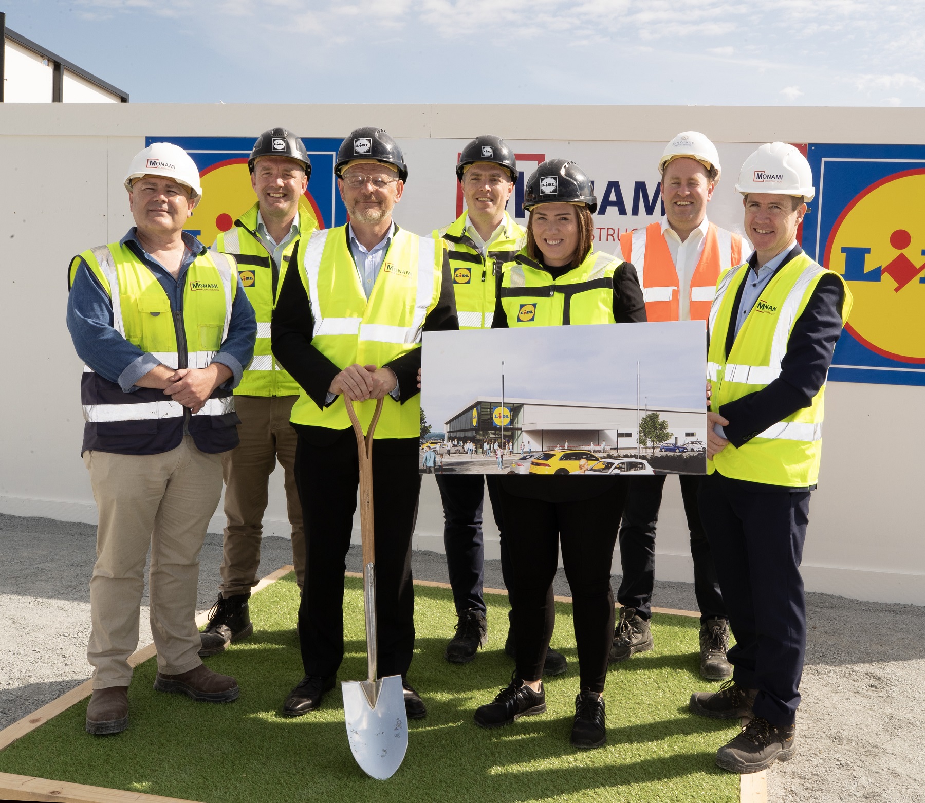 Mayor of Limerick turns sod on new Lidl store